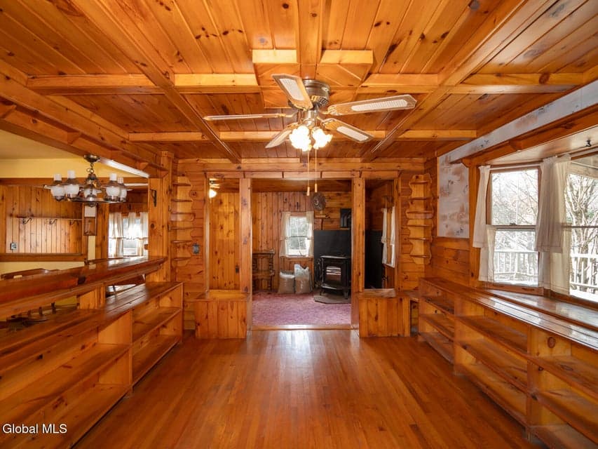 162 Hoags Corners Road, photo 3