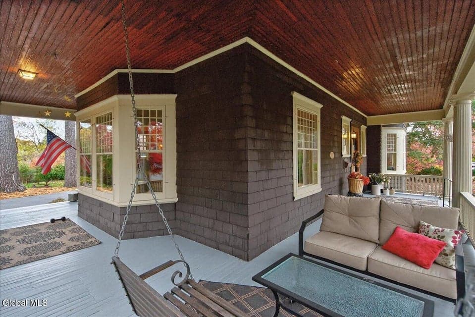 1204 Rugby Road, photo 3