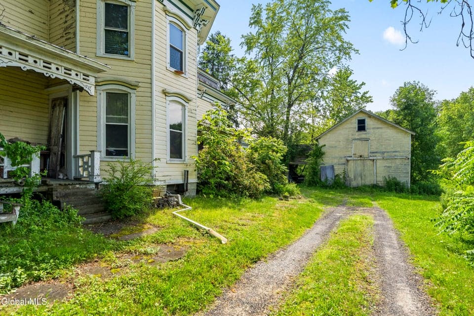 1942 Main Street, photo 4