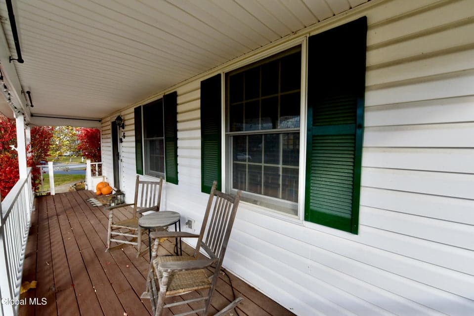 6 Kings Mills Road, photo 3
