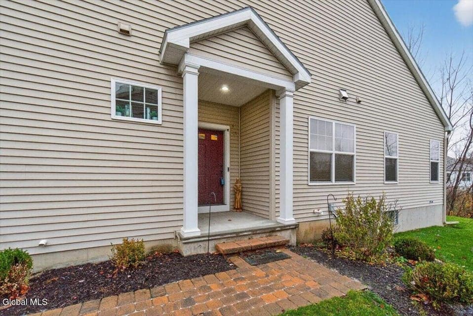 3B Winchester Place, photo 3