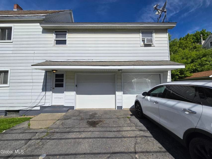 833 Mason Street, photo 3