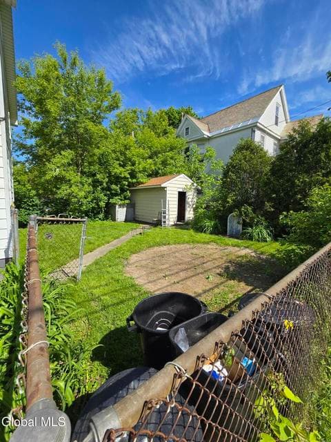 833 Mason Street, photo 5