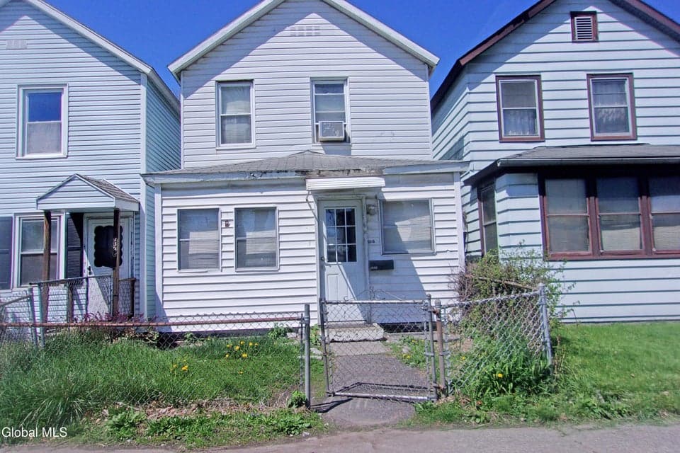 1337 2nd Avenue, Watervliet, NY, photo 1