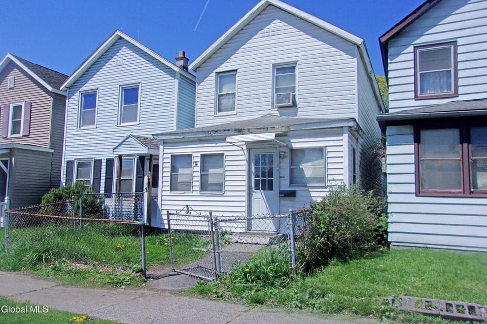 1337 2nd Avenue, Watervliet, NY, photo 3