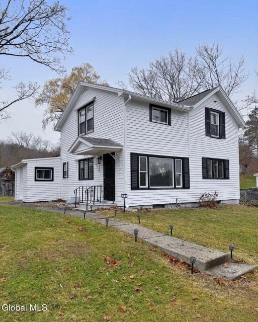 21 Hovey Avenue, photo 1