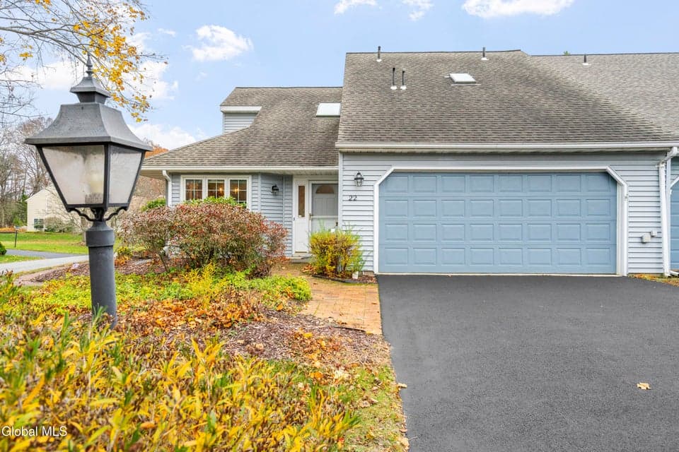 22 York Road, photo 1