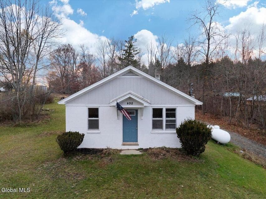 498 Hoags Corners Road, Nassau, NY, photo 1