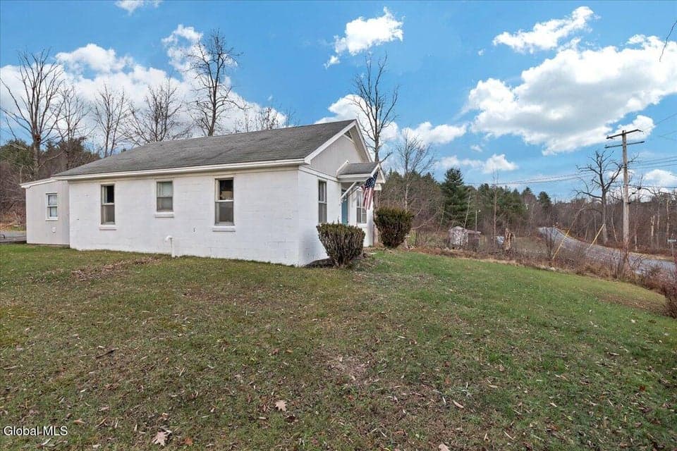 498 Hoags Corners Road, Nassau, NY, photo 2