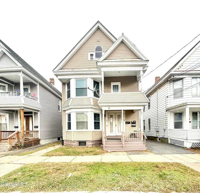 29 McClellan Street, Schenectady, NY, photo 1
