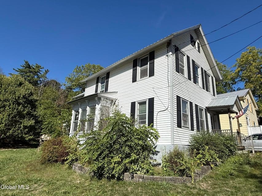 64 Saunders Street, photo 1