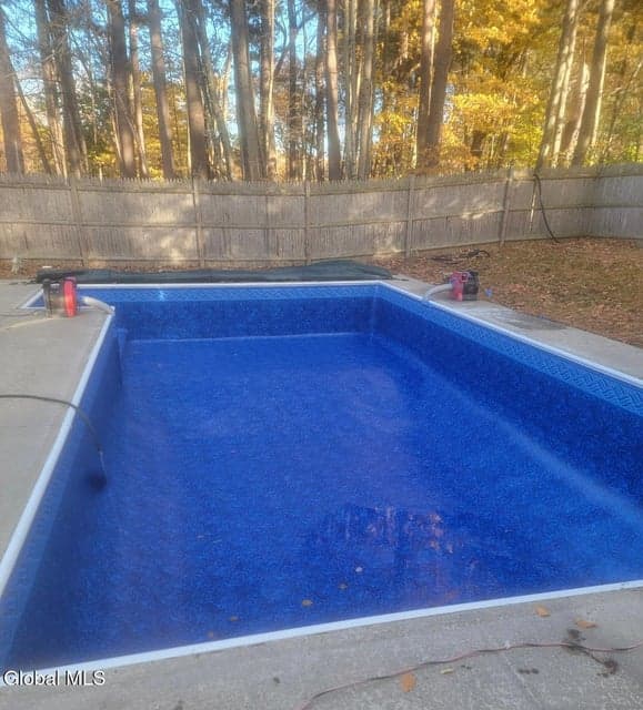 4 Woodshire Court, photo 5