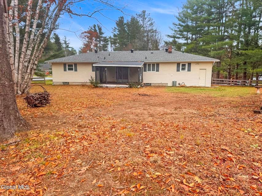 102 Edgewood Drive, photo 4