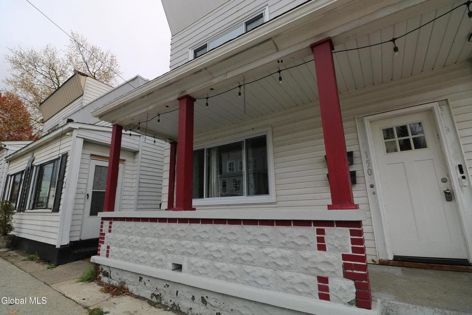 150 Bridge Avenue, photo 2