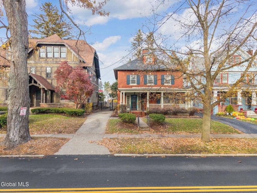 1347 Union Street, photo 2