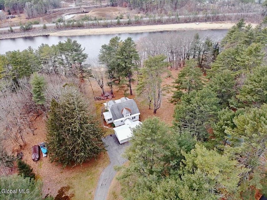 635 Old State Road, photo 1