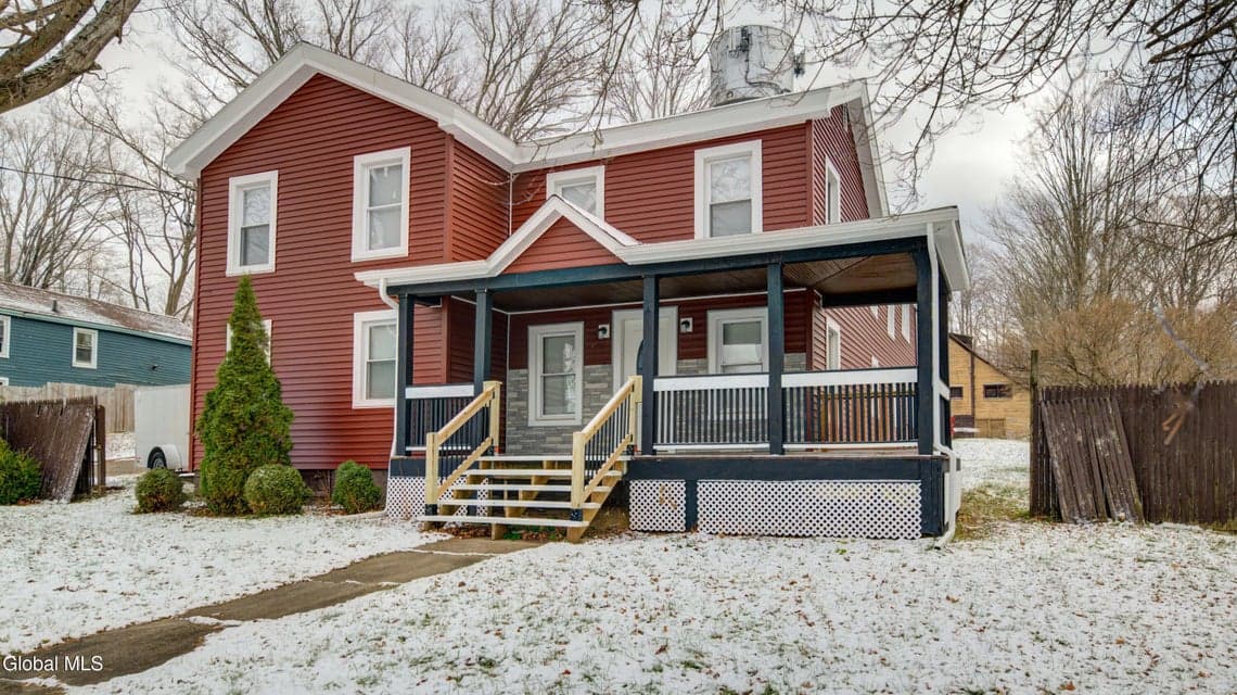 34 N Main Street, photo 1