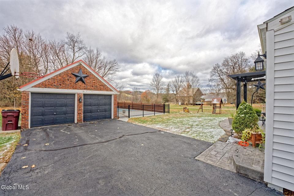 507 Brunswick Road, photo 2