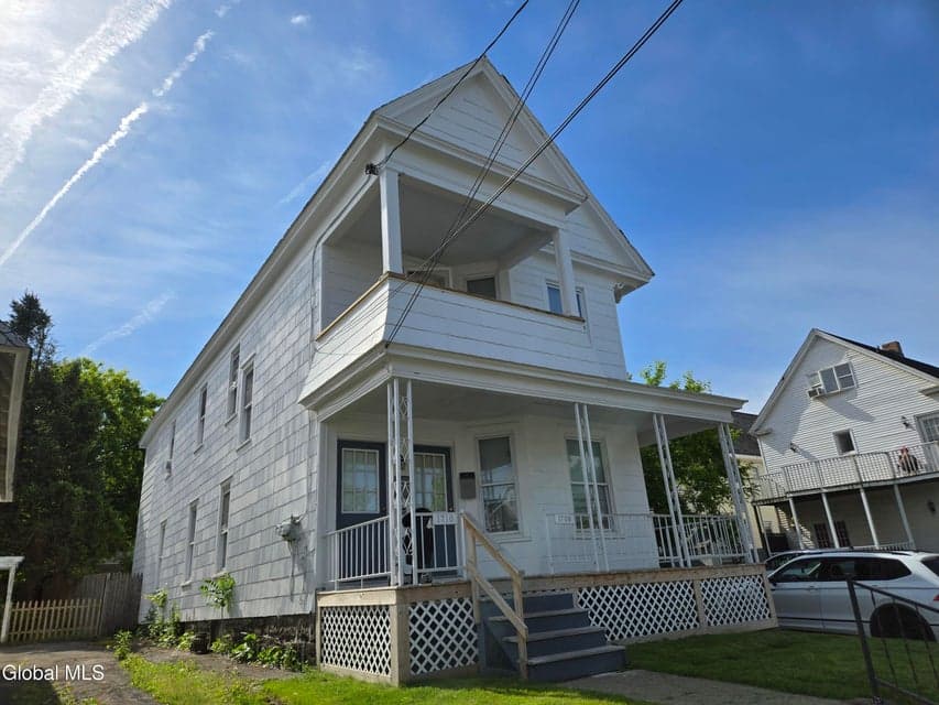1708 Avenue A, photo 1