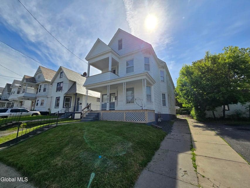 1708 Avenue A, photo 2