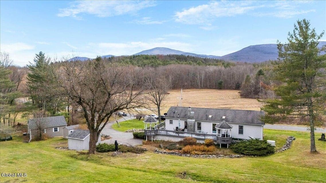 858 Stone Bridge Road, photo 3