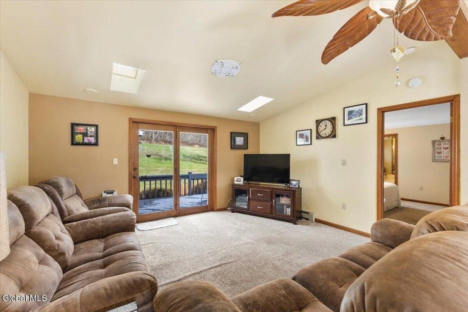 858 Stone Bridge Road, photo 4