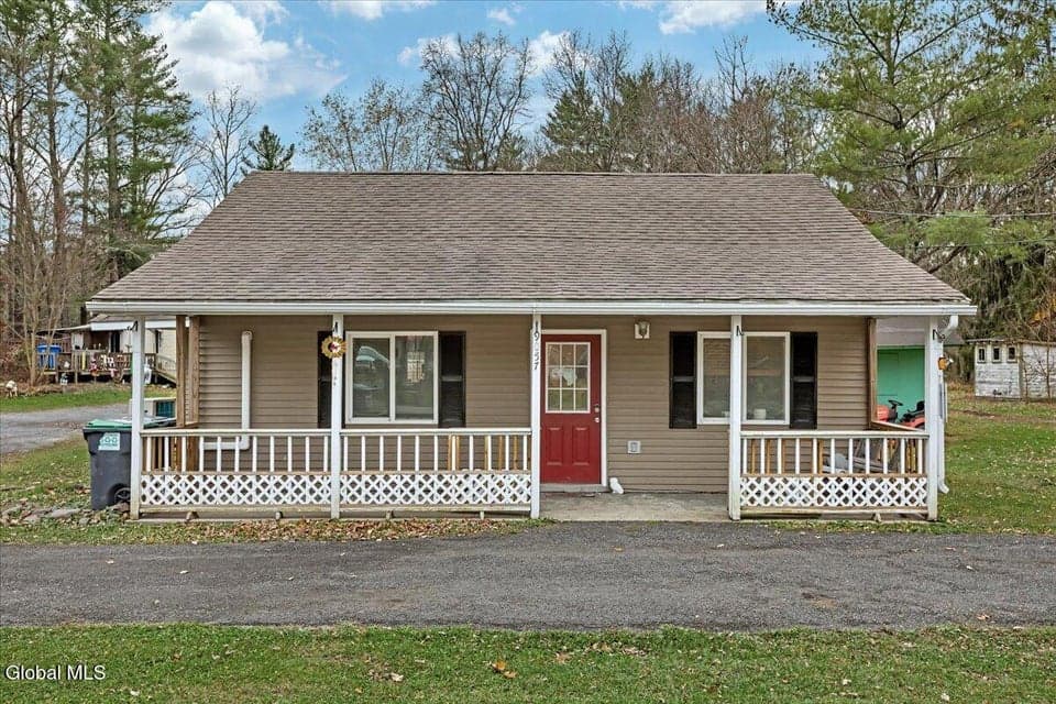 9057 NY-32, photo 1