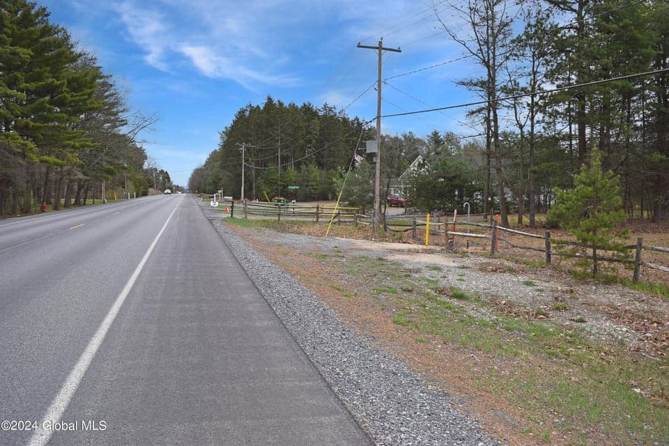 L46A Reynolds Road, photo 3