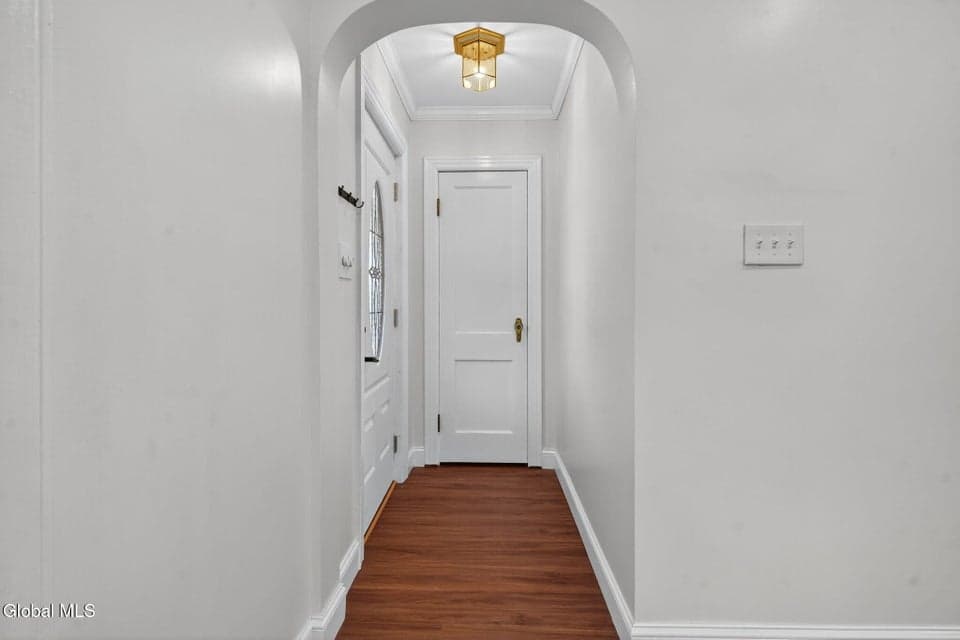 2803 Wellington Avenue, photo 3