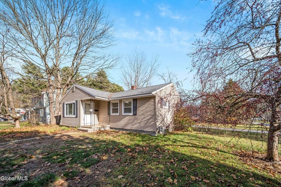 12 Bullard Avenue, photo 2