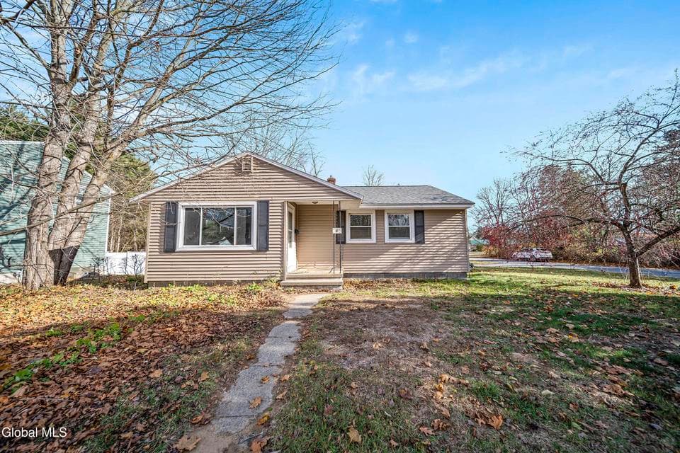 12 Bullard Avenue, photo 1