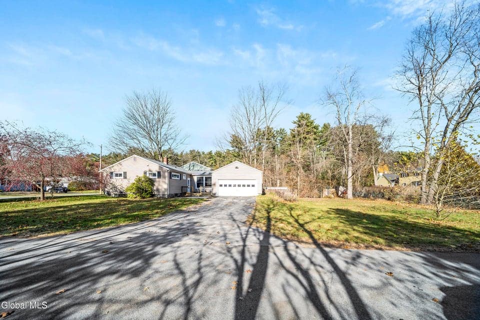 12 Bullard Avenue, photo 3