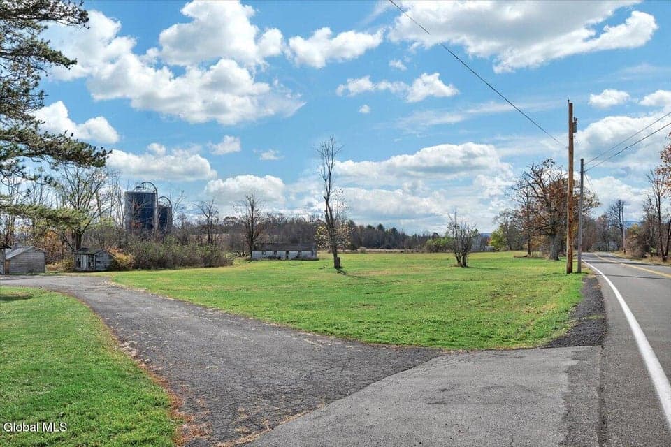 L2.3 Cty Rte 411, photo 1