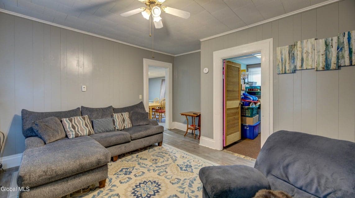 16 E 11th Avenue, photo 4