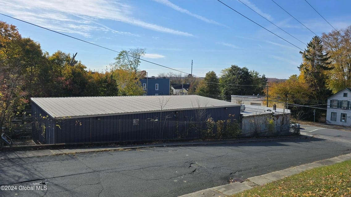 580 4th Street, photo 5
