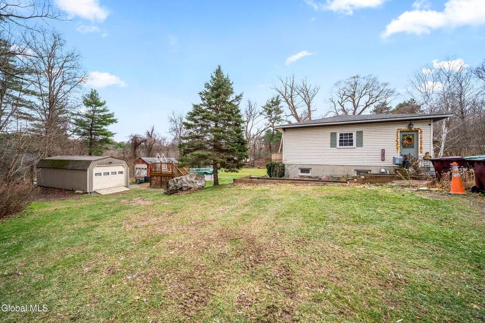 34 Ford Road, photo 4