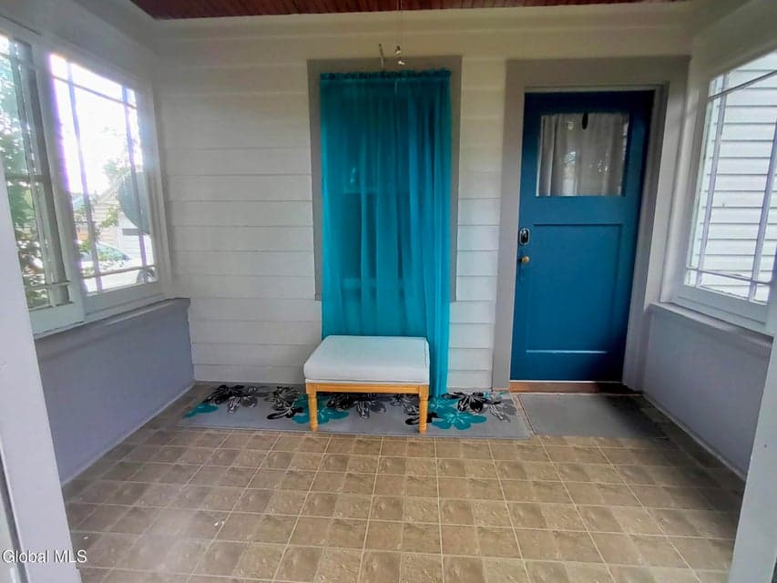 27 Pershing Avenue, photo 5