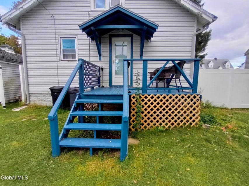 27 Pershing Avenue, photo 4