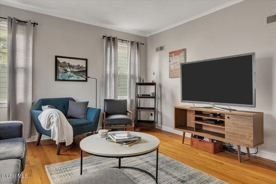 1157 McClellan Street, photo 4