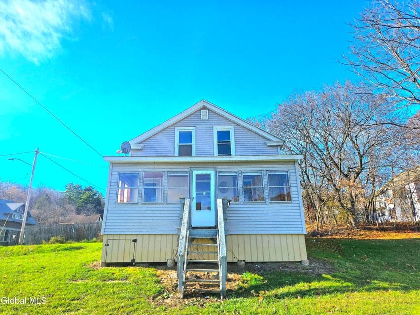 1 Brookdale Avenue, photo 1