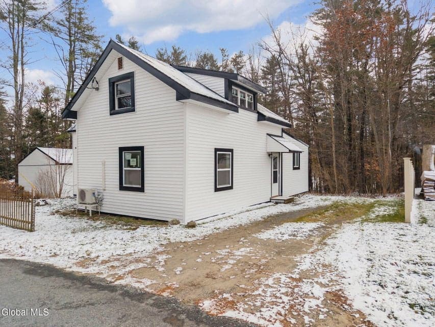 1320 Ridge Road, photo 3