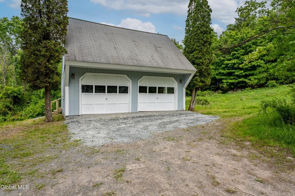 13 Camel Hill Road, photo 4