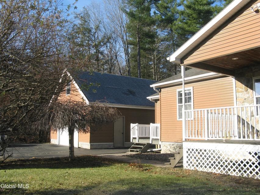 92 Rock City Road, photo 5