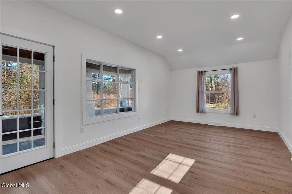 7 Trolley Bed Lane, photo 4