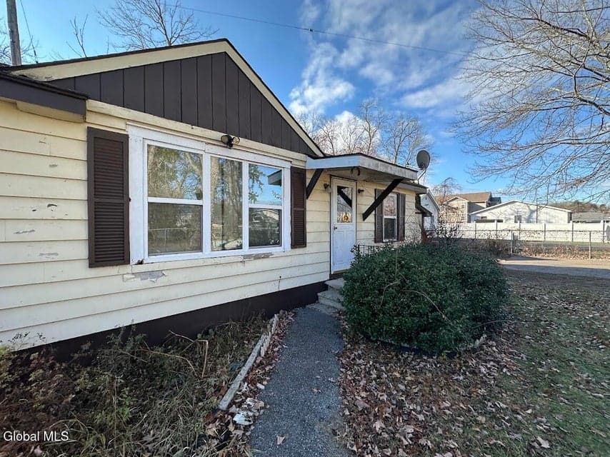 98 Point Breeze Road, photo 2