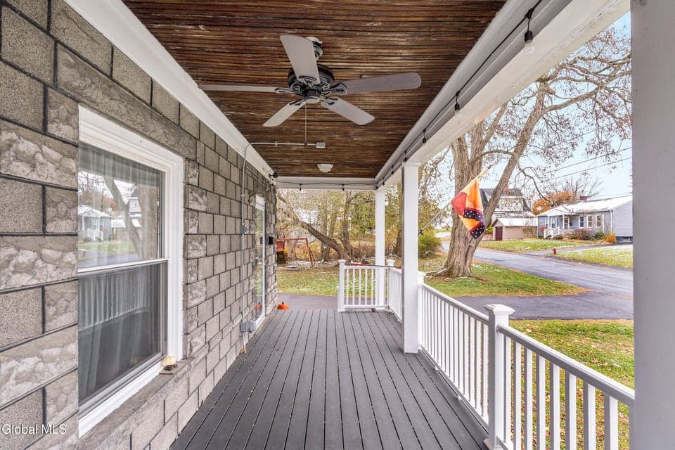 44 Fairmont Avenue, photo 4