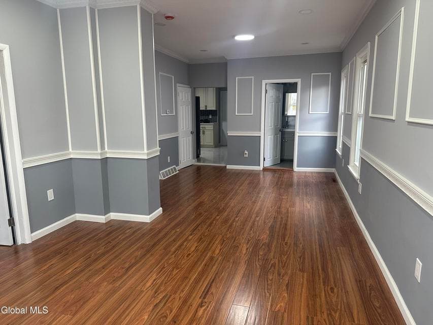 729 Cutler Street, photo 3