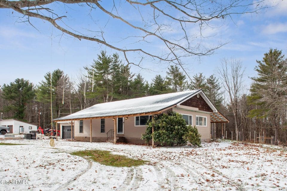 413 Benjamin Road, photo 2