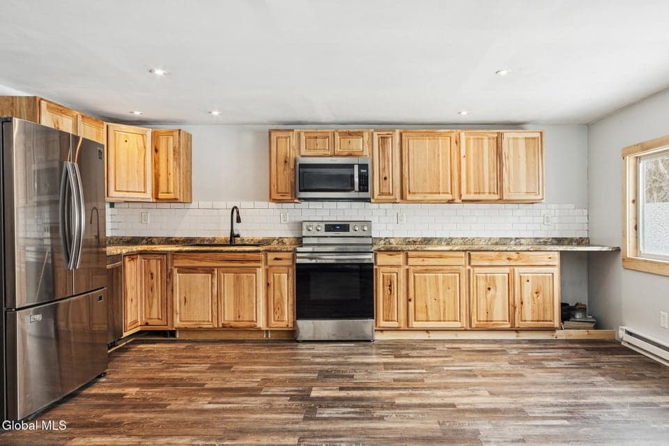 413 Benjamin Road, photo 3