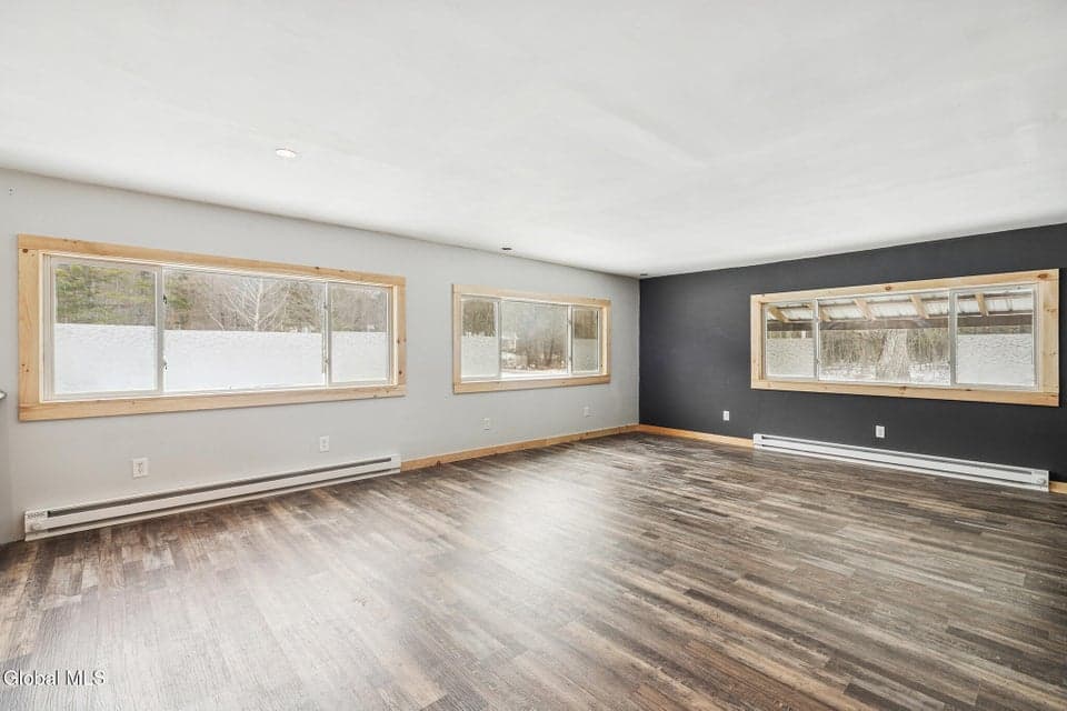 413 Benjamin Road, photo 4